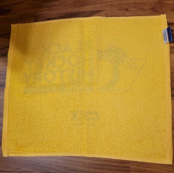 Pittsburgh Penguins Black Hockey History Game Rally Towel SGA - Picture 2 of 3